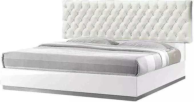 3 - Piece Modern Bedroom Furniture Set, California King Platform Bed with 2x Nightstand, White Lacquer Finish